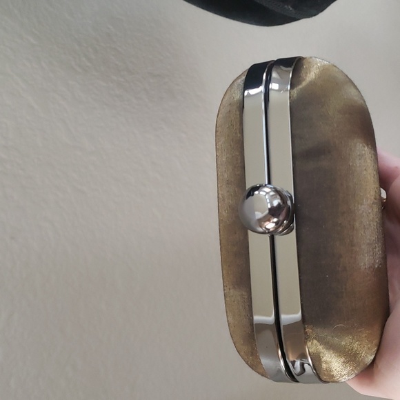 Vintage Silk clutch purse with chain - Picture 7 of 9